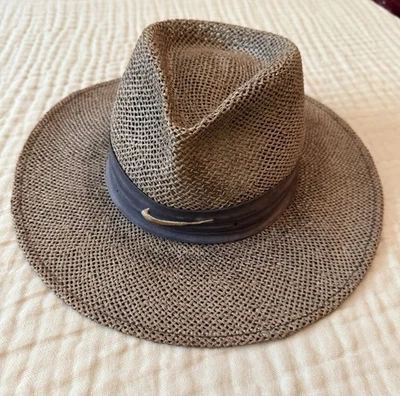 De Colección Nike Golf Sombrero de Paja Ala Ancha Retorcido Toyo Center Swoosh Talla Única Envejecido Foto 1 de 4