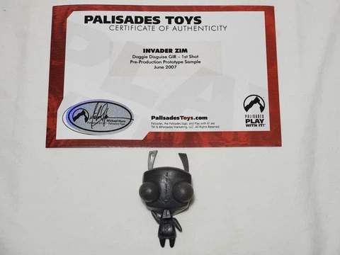 Invader Zim Doggie Disguise GIR 1st Shot Pre-Production Prototype Sample Figure Cover