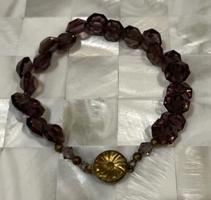Art Deco Czech Glass Bracelet Amethyst Faceted Beaded Brass Closure 7" Unique - Picture 1 of 8