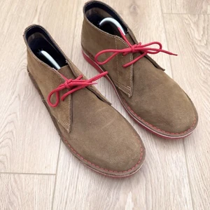 Veldskoen Sz 13 Mens Lace Up Chukka Boots Suede Brown Red Sole South Africa - Picture 1 of 5
