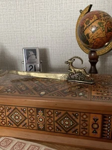 Cuchillo antiguo de latón para papeles muy raro - Imagen 1 de 10