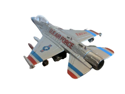 Figura de avión diecast Fatw de la Fuerza Aérea de los Estados Unidos con timón perdido franqueo gratuito del Reino Unido Foto 1 de 4
