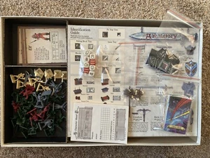 Vintage 1990 MB HERO QUEST Board Game System - 100% COMPLETE  - Picture 1 of 9