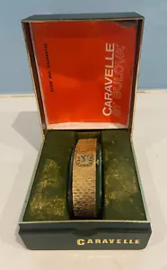 Vintage Caravelle Damen Dresswatch irisierendes Zifferblatt funktionierende Uhr verpackt - Bild 1 von 6