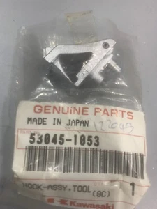OEM GENUINE KAWASAKI ZX10 ZZR600 TOOL BOX HOOK ASSY 53045-1053 - Picture 1 of 1