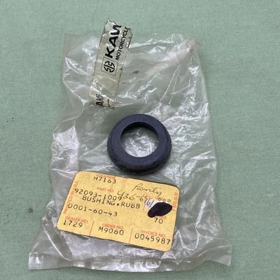 NUEVO GENUINO KAWASAKI 92093-1009 SILENCIADOR FILTRO DE AIRE BUJE, GOMA Foto 1 de 2