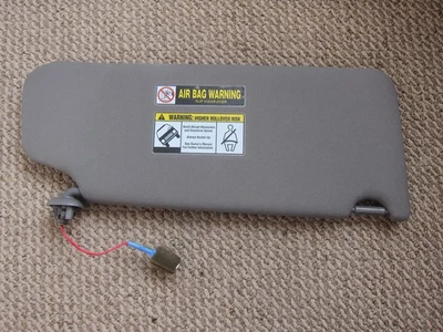 09-15 HONDA PILOT GREY INTERIOR DRIVER SIDE LEFT SUN VISOR OEM NICE! - Image 1 of 4