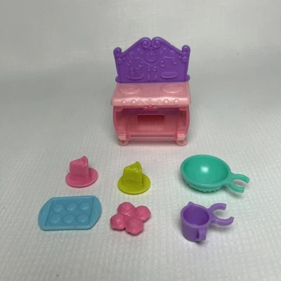 My Little Pony Princess Celebration Bakery Play set Replacement Parts, 7 Pcs - Image 1 of 4