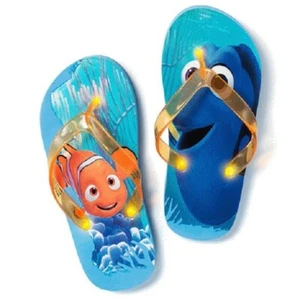 Finding Dory Kinder beleuchtete Flip-Flops - Disney Pixar - Größe Medium (13-1) - Neu - Bild 1 von 1
