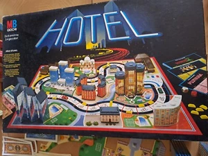 Gioco di società Hotel MB, prima edizione del 1986, completo e buono stato - Foto 1 di 15