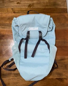 Camelbak Arete 18 Hydration Pack - Stone Blue - Hiking, Traveling, Backpack - Picture 1 of 4