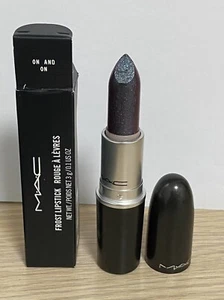 MAC Frost Lipstick ~ ON AND ON #320 ~ Full Size NEW in BOX A67 - Picture 1 of 4
