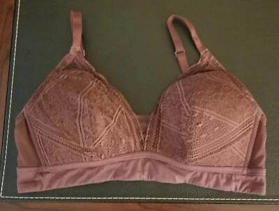 Sujetador Auden Grande Granate Encaje Superpuesto Ligeramente Acolchado Inalámbrico Gancho Ojo Cierre Bonito Foto 1 de 4