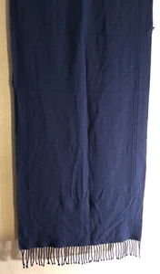 Bufanda de suéter liso azul marino D&BOND 78""x24"" flecos - Imagen 1 de 8