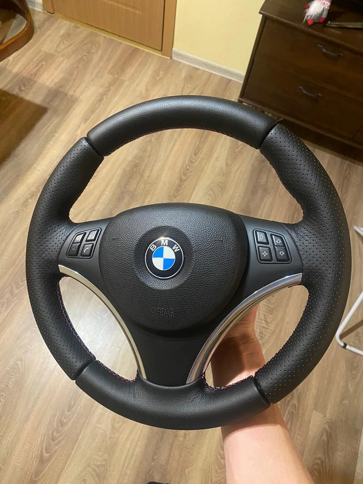 OEM BMW Sport Steering Wheel E90 E91 E92 E93 M3 E82 E81 E87 E88 1 3 Series - Image 1 of 4