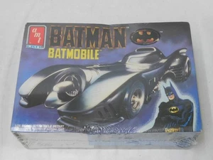 1/25 AMT ERTL DC Comics BATMOBILE Jet Car Plastic Scale Model Kit NEW 6877 - Picture 1 of 1