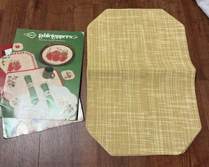 6 Plastic Canvas Needle Craft Needlepoint Place Mats Tan W/ Instruction Mags - Picture 1 of 6