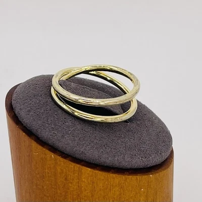 Anillo cruzado Kendra Scott tono dorado doble banda talla 9 moderno minimalista Foto 1 de 4