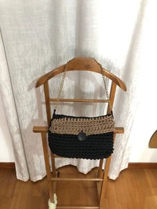 Borsa borsetta crochet uncinetto fatta a mano Nero marrone con manico dorato - Foto 1 di 12
