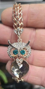 Stunning Gold Tone Owl Bracelet, Green And Clear Rhinestones - Picture 1 of 3
