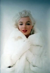 MARILYN MONROE - Poster - Im weissen Nerz - 84 x 60 cm. - Bild 1 von 1