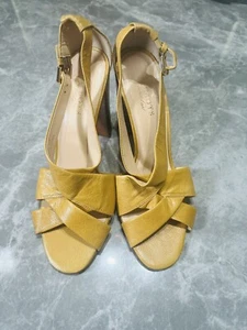 TALBOTS Mustard Yellow Leather Brazilian Chunky Block Heels Women’s SZ 10B - Picture 1 of 5