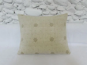 Luxury Cushion Cover, Daisy, Cream, Beige, Floral, Chenille, 17" x 14", Textured - Picture 1 of 9