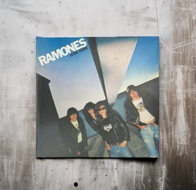 RAMONES - LEAVE HOME [40TH ANNIVERSARY DELUXE EDITION] [3 CD + 1 LP] Unused Foto 1 de 4