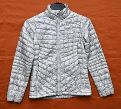 The North Face® Women's Size Small Petite Thermoball™ Insulated Puffer Jacket - Image 1 of 4