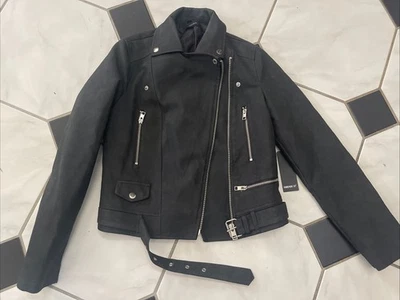 Chaqueta de moto Forever 21 negra para mujer, gamuza vegana, talla pequeña Foto 1 de 4