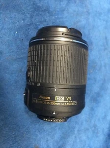Nikon 55-200mm f/4-5.6GII ED AF-S DX VR Nikkor Zoom Lens - Picture 1 of 8
