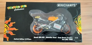 Minichamps 122006186 HONDA NSR 500 VALENTINO ROSSI TEST BIKE 2000  Modell 1:12 - Bild 1 von 4