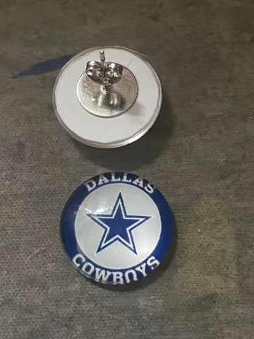 Dallas Cowboys handmade stainless steel stud earrings Cover