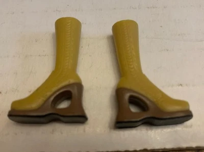 BRATZ DOLL SHOES XPRESS IT 2002 YASMIN YELLOW TAN BROWN TALL BOOTS ONLY REPLACE - Image 1 of 4