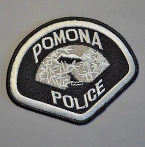Parche negro/plateado sometido a la policía de California de Pomona ++ como nuevo CA - Imagen 1 de 1