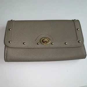 Wallet Women’s Ora Delphine 100% Genuine Leather Taupe Color Gold Hardware - Picture 1 of 17