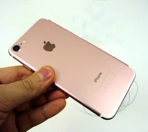 Apple iPhone 7 128 GB -ROSE GOLD (Oro Rosa) - in OTTIMO STATO - Batteria 100% - Foto 1 di 8