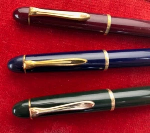 PELIKAN Fountain Pen 140; rare solid red - Picture 1 of 7