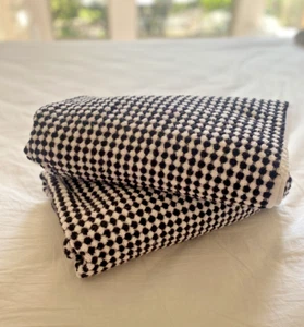 DKNY Bath Towels Set Lot 2 Black & White Gingham Check Thick Cotton 26"x48" - Picture 1 of 8