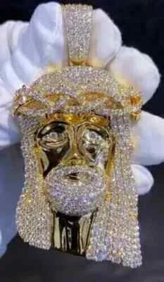 Colgante Moissanita Cara Jesús Corte Redondo 3.00Ctw Chapado en Oro Amarillo 14K Plata Foto 1 de 4