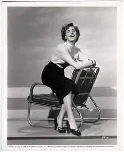 FOTO DE PRODUCCIÓN UNIVERSAL RENATA HUY de colección (1953) Miss ALEMANIA Turner clásica - Imagen 1 de 2