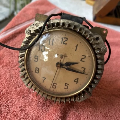 Vintage General Electric clock for parts repair - Image 1 of 4