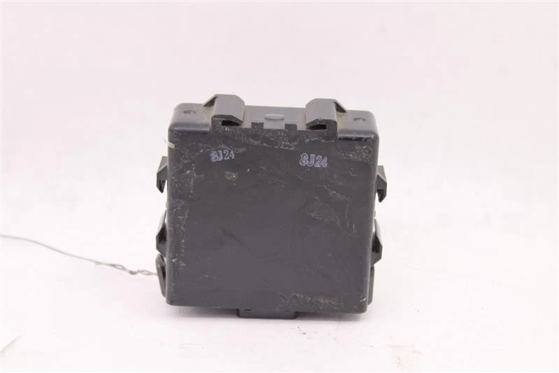 Used Tire Pressure Monitoring System (TPMS) Control Mod fits: 2008 Toyota Yaris - Imagem 1 de 4