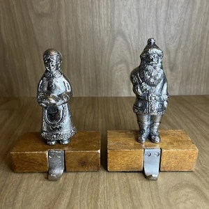 Mr Santa & Mrs Claus Stocking Hangers Set Of 2 Metal Figures Wood Base 8” - Picture 1 of 16
