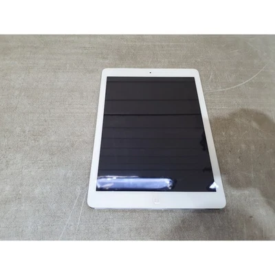 Apple iPad Air A1474 Tablet Silver 9.7" IPS LCD Wi-Fi 5MP Dual-Core (1GB+16GB) - Image 1 of 4