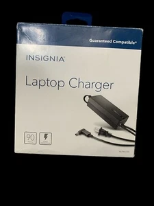 Insignia- Universal 90W Laptop Charger - Black - Picture 1 of 4