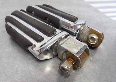 87-96 Honda Shadow Spirit VT1100C apoio para os pés traseiro passageiro 50713-MK7-000 - Imagem 1 de 4