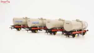 Heljan 35t A Tank Wagon Set (4) Esso Grey/Red OO Gauge - Picture 1 of 1