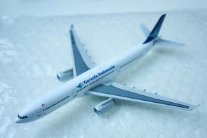 Dragon Wings Garuda Indonesia Airbus A330-300 1:400 Model - Picture 1 of 14