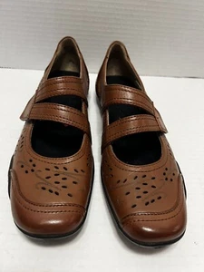 Womens Size 7 SS (Super Slim) Ros Hommerson Womens Chelsea Brown Janes Flats - Picture 1 of 15